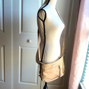Like New Beautiful Max Studio Cross Body Bag